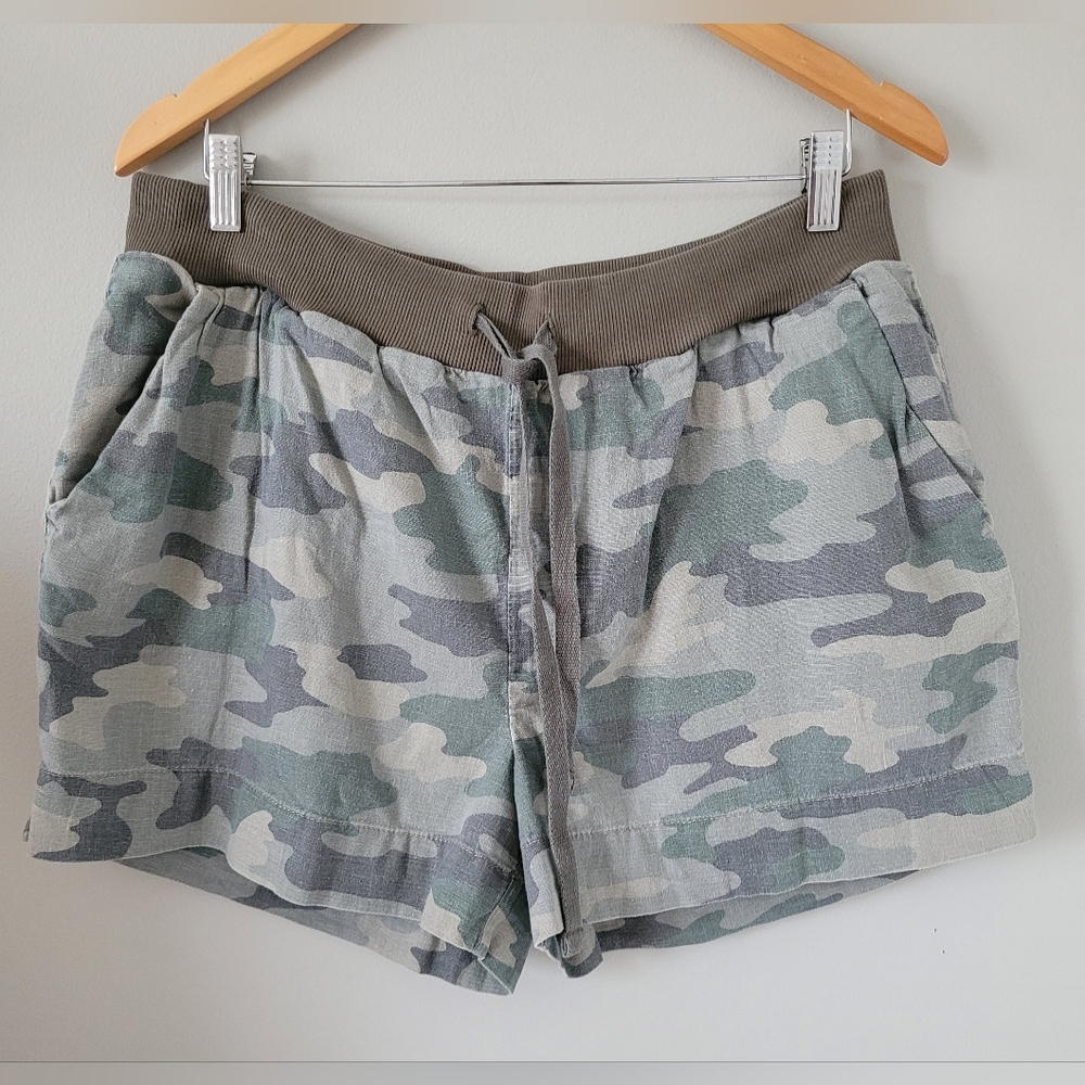 Lucky Brand Camouflage Linen/Rayon Women's Shorts Large